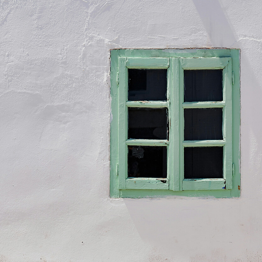 side view of Calypso Cafe